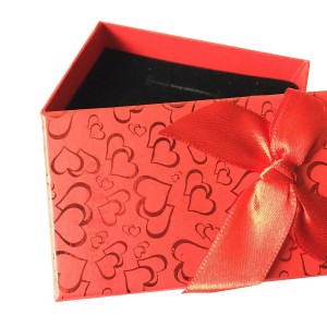 PG25 - Gift Box With Ribbon 